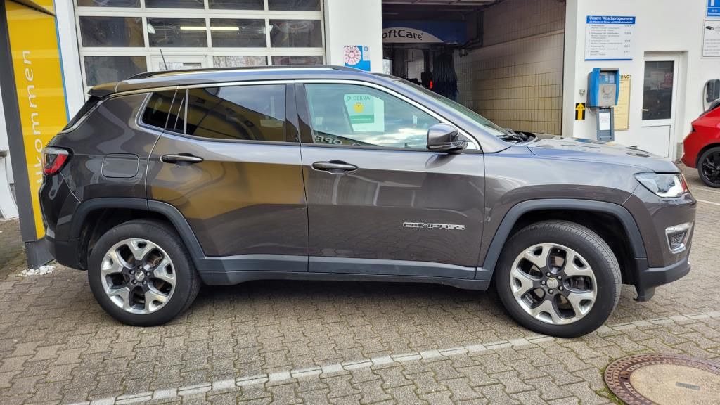 Autohaus Zimpel -  Jeep Compass Limited 2.0D Automatik+Allrad+Bi-Xenon - Bild 3