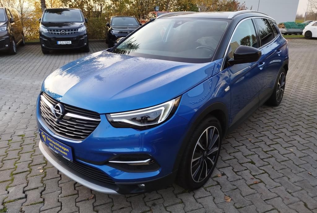 Autohaus Franke & Ebert -  Opel GRANDLAND X Ultimate Plug-In-Hybrid 221 kW 300 P - Bild 2