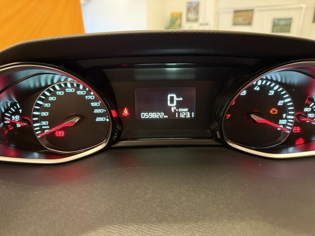 Erstes Annaberger Autohaus -  Peugeot 308 SW, Allure, Sitzheizung, Navi - Bild 11