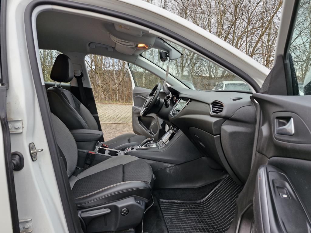 Autohaus Zimpel -  Opel Grandland X 1.6T PHEV AGR Sitze+Keyless - Bild 9