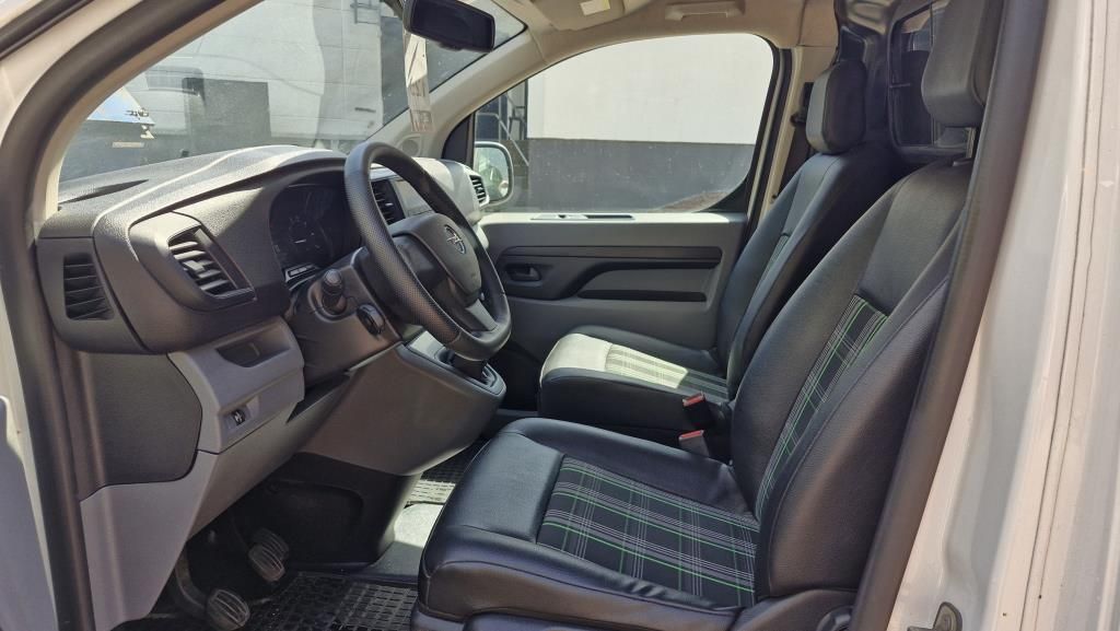 Autohaus Zimpel -  Opel Vivaro Cargo M 1.5 CDTi BOTT+Rückfahrkamera - Bild 7