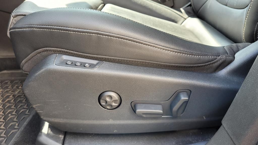 Autohaus Zimpel -  Opel Grandland X 1.6T PHEV 300PS Allrad+Navi+Sitzhzg. - Bild 13