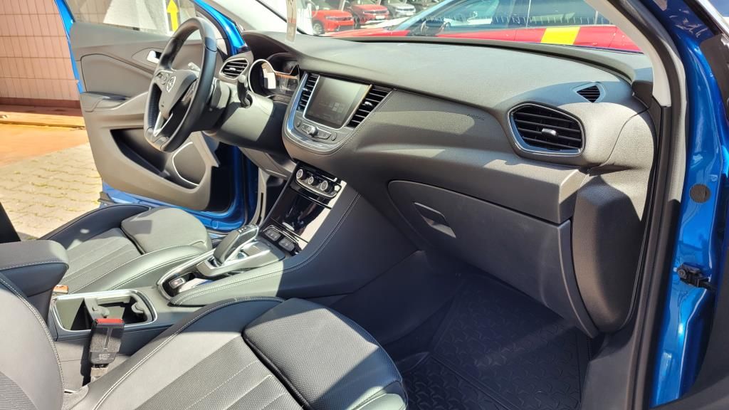 Autohaus Zimpel -  Opel Grandland X 1.6T PHEV 300PS Allrad+Navi+Sitzhzg. - Bild 8