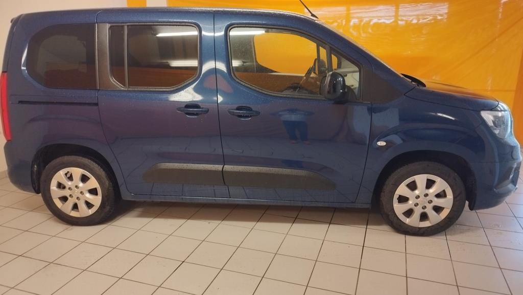 Erstes Annaberger Autohaus - Opel Combo e Life Elegance, Sitz-Lenkradheiz.,Kamera - Bild 4 Erstes Annaberger Autohaus - Opel Combo e Life Elegance, Sitz-Lenkradheiz.,Kamera - Bild 4