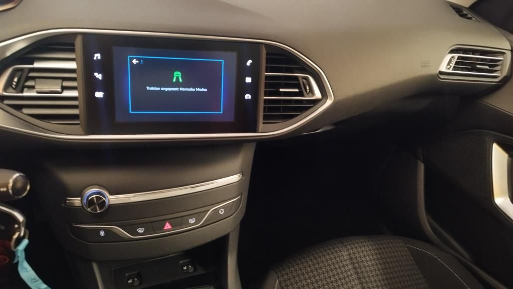 Erstes Annaberger Autohaus - Peugeot 308 Active, Navi, Klimaautomatik PDC, LM-Felge,L - Bild 11 Erstes Annaberger Autohaus - Peugeot 308 Active, Navi, Klimaautomatik PDC, LM-Felge,L - Bild 11