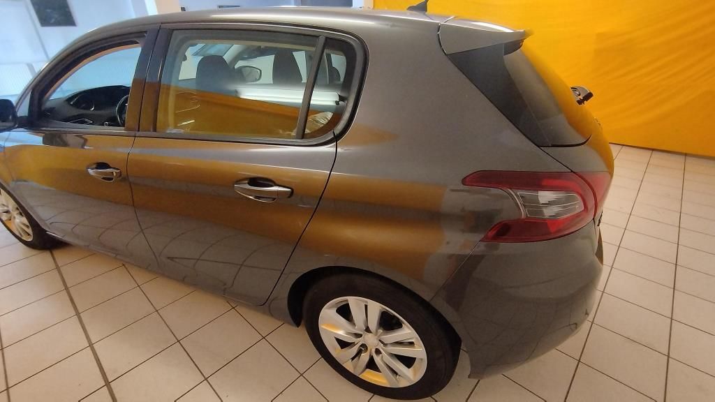 Erstes Annaberger Autohaus - Peugeot 308 Active, Navi, Klimaautomatik PDC, LM-Felge,L - Bild 8 Erstes Annaberger Autohaus - Peugeot 308 Active, Navi, Klimaautomatik PDC, LM-Felge,L - Bild 8