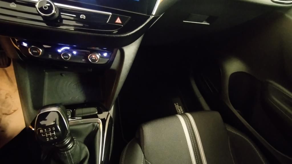 Erstes Annaberger Autohaus - Opel Corsa GS, Navi, Kamera, LED, Sitz-Lenkradheizung - Bild 12 Erstes Annaberger Autohaus - Opel Corsa GS, Navi, Kamera, LED, Sitz-Lenkradheizung - Bild 12