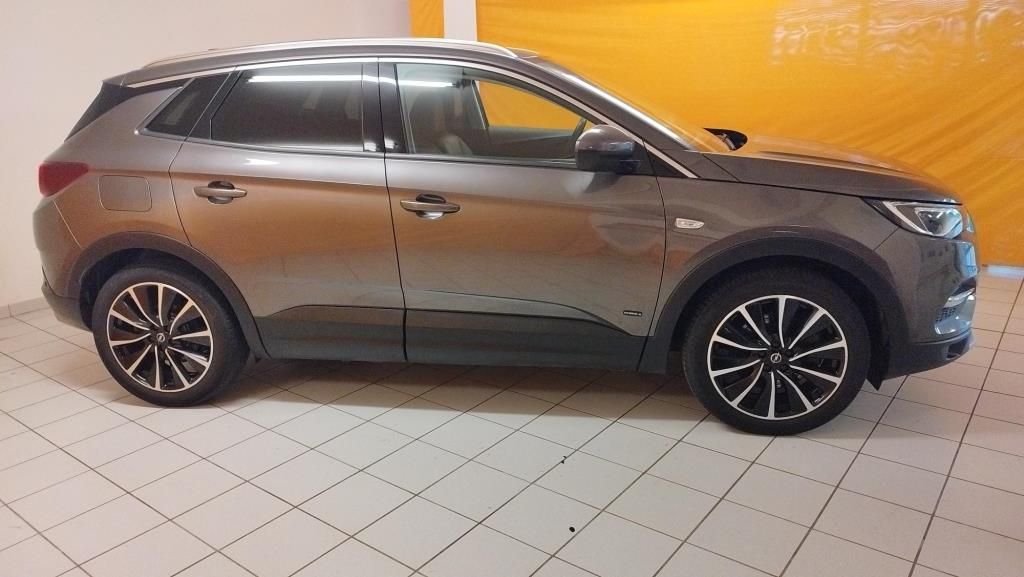 Erstes Annaberger Autohaus -  Opel Grandland X Inno 4x4 AGR, Navi, Kamera, LED, - Bild 4