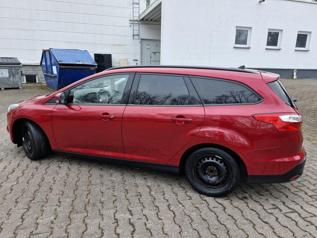 Autohaus Zimpel -  Ford Focus Turnier 1.6 EcoBoost AHK+Frontscheibenhzg. - Bild 6