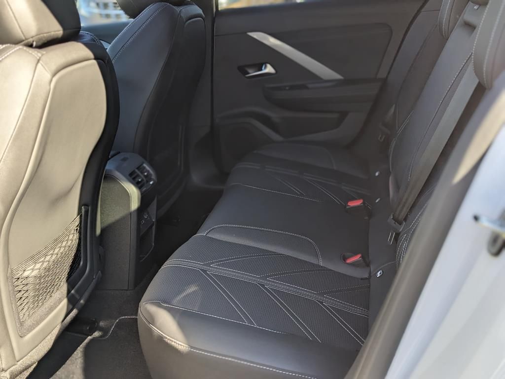 Autohaus Zimpel & Franke -  Opel Astra Sports Tourer Ultimate Paket Plug-in-Hybri - Bild 9