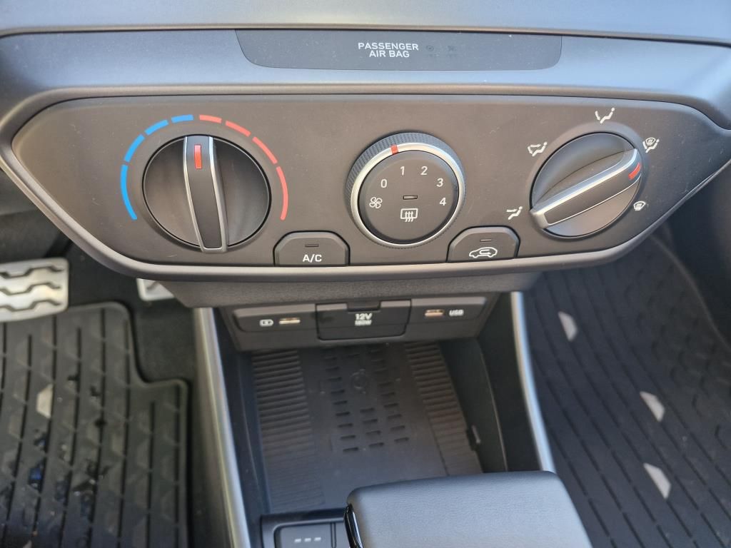 Autohaus Zimpel -  Hyundai Bayon Automatik Rückfahrkamera+Sitzheizung - Bild 14