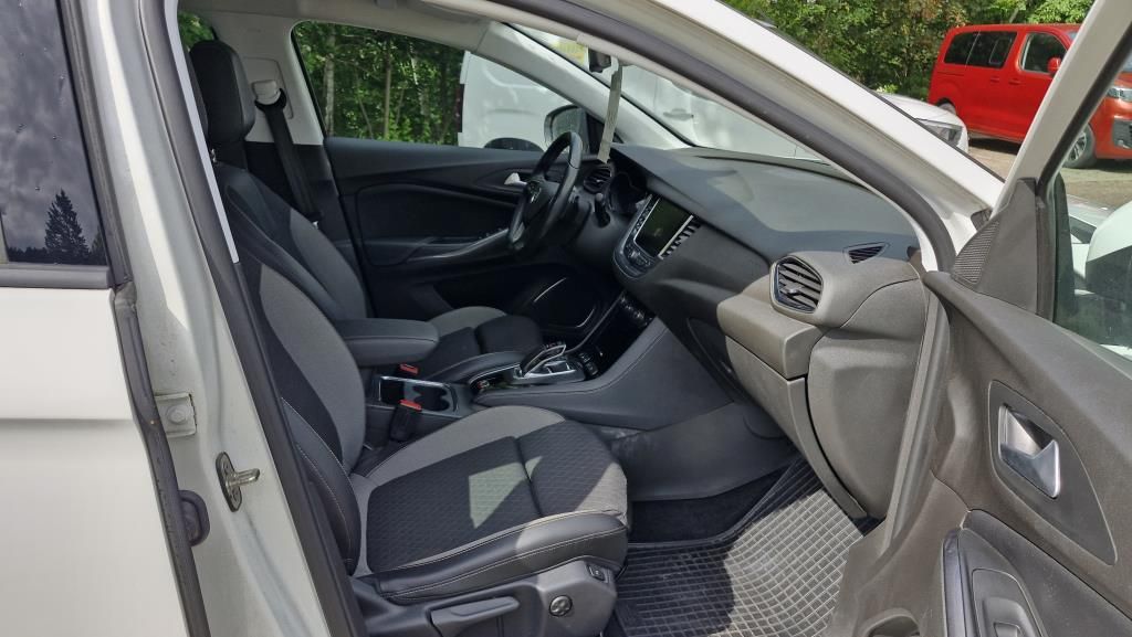 Autohaus Zimpel & Franke - Opel Grandland X 1.6T PHEV AGR Sitze+Keyless - Bild 10 Autohaus Zimpel & Franke - Opel Grandland X 1.6T PHEV AGR Sitze+Keyless - Bild 10