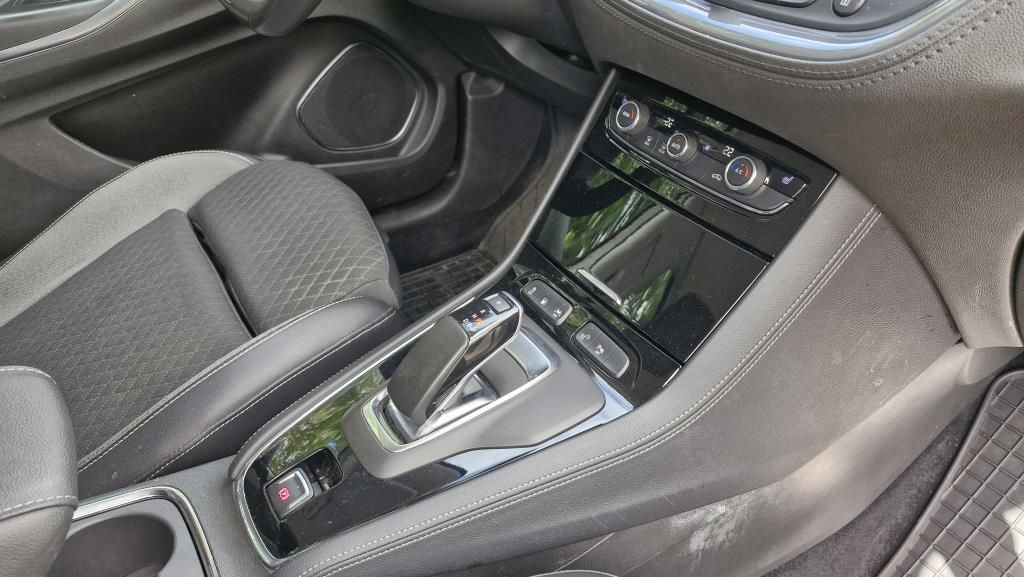 Autohaus Zimpel & Franke - Opel Grandland X 1.6T PHEV AGR Sitze+Keyless - Bild 12 Autohaus Zimpel & Franke - Opel Grandland X 1.6T PHEV AGR Sitze+Keyless - Bild 12
