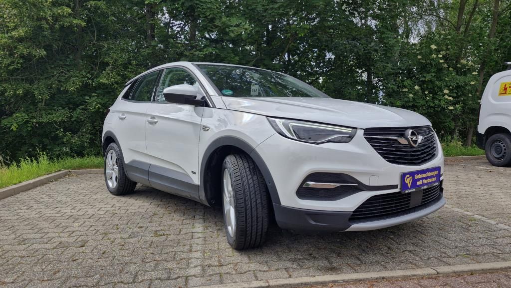 Autohaus Zimpel & Franke - Opel Grandland X 1.6T PHEV AGR Sitze+Keyless - Bild 2 Autohaus Zimpel & Franke - Opel Grandland X 1.6T PHEV AGR Sitze+Keyless - Bild 2