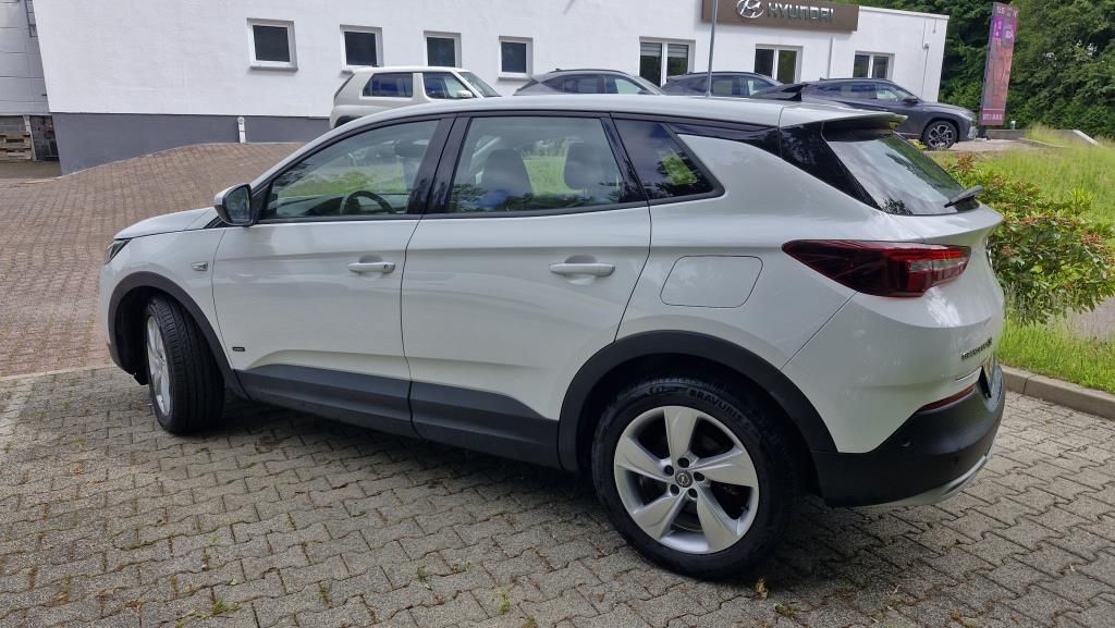 Autohaus Zimpel & Franke - Opel Grandland X 1.6T PHEV AGR Sitze+Keyless - Bild 5 Autohaus Zimpel & Franke - Opel Grandland X 1.6T PHEV AGR Sitze+Keyless - Bild 5