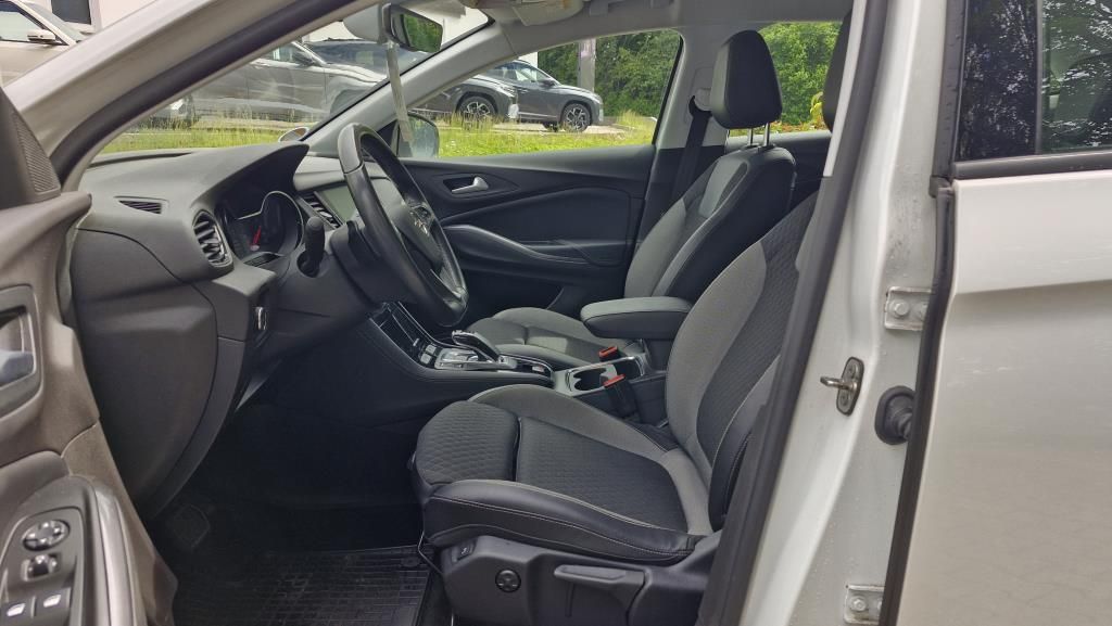 Autohaus Zimpel & Franke - Opel Grandland X 1.6T PHEV AGR Sitze+Keyless - Bild 8 Autohaus Zimpel & Franke - Opel Grandland X 1.6T PHEV AGR Sitze+Keyless - Bild 8