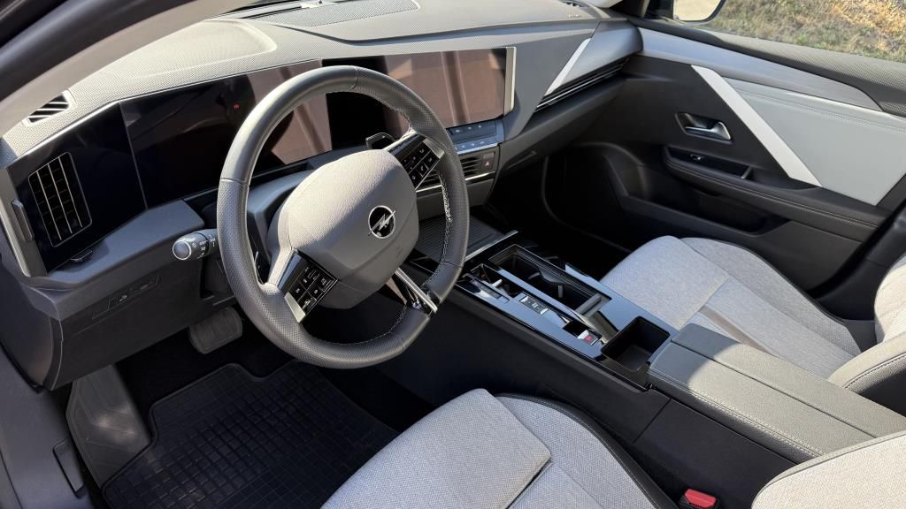 Autohaus Zimpel - Opel Astra ST Elegance 1.2T Navi+Kamera+SHZ+LHZ+LED+D - Bild 9 Autohaus Zimpel - Opel Astra ST Elegance 1.2T Navi+Kamera+SHZ+LHZ+LED+D - Bild 9