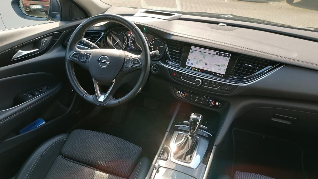 Autohaus Franke & Ebert -  Opel Insignia ST Ultimate 2.0D 125kW / 170PS AT 8-Gan - Bild 7