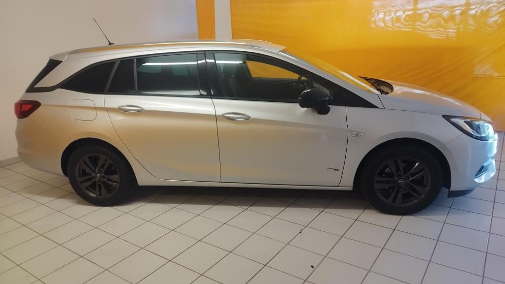 Erstes Annaberger Autohaus -  Opel Astra Sportstourer Automatik, LED Matrix, AHZV,S - Bild 4