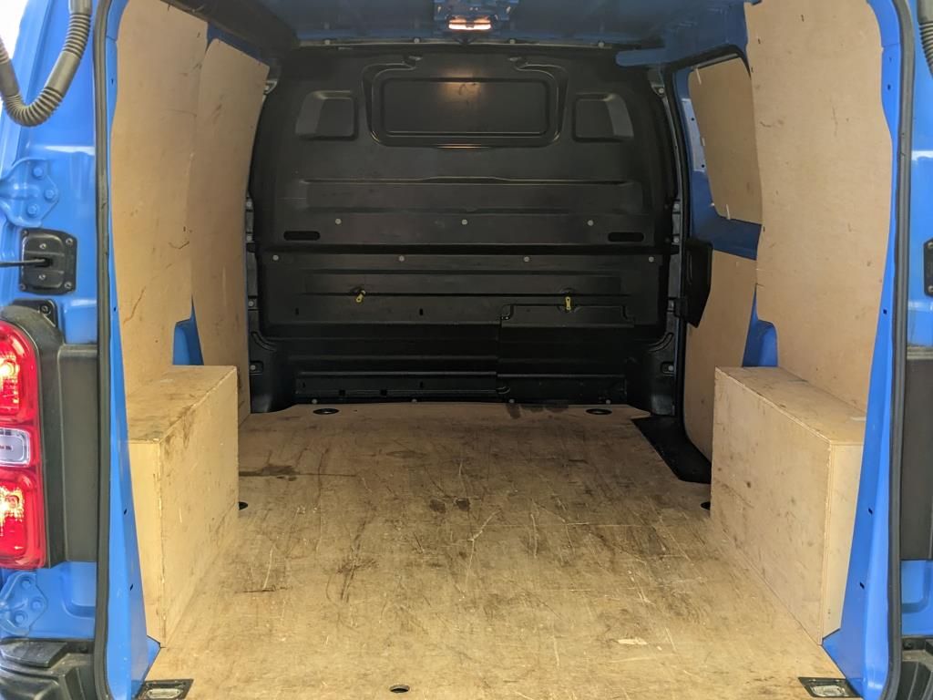 Autohaus Zimpel & Franke -  Opel Vivaro Cargo 20 Edition M L2 - Bild 8