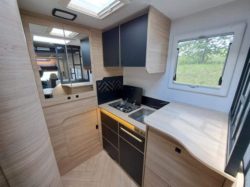 Autohaus Zimpel -  Challenger 240 VOLLAUSSTATTUNG ArcticPaket+Solar - Bild 8