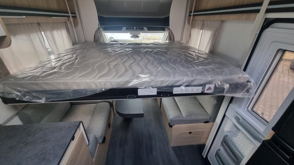 Autohaus Zimpel -  Challenger 260 neues Modell 8 Gang Automatik+Markise+Solar - Bild 8