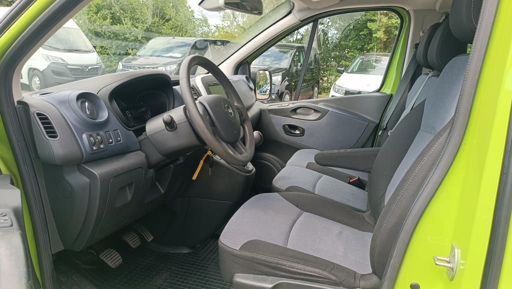 Autohaus Franke & Ebert -  Opel Vivaro COMBI 1.6 L2H1 2,9t 119 PS Navi - Bild 7