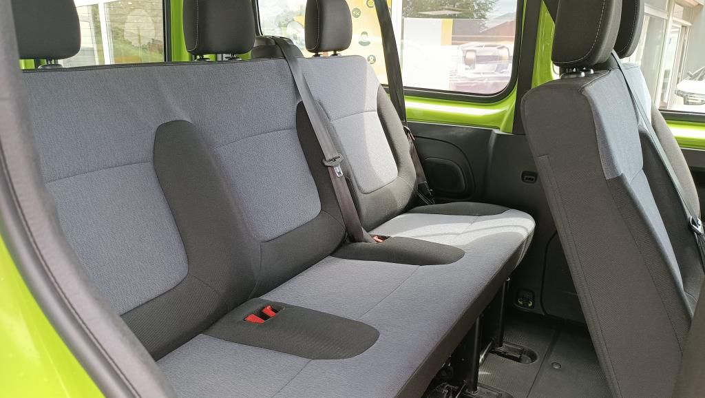 Autohaus Franke & Ebert -  Opel Vivaro COMBI 1.6 L2H1 2,9t 119 PS Navi - Bild 9