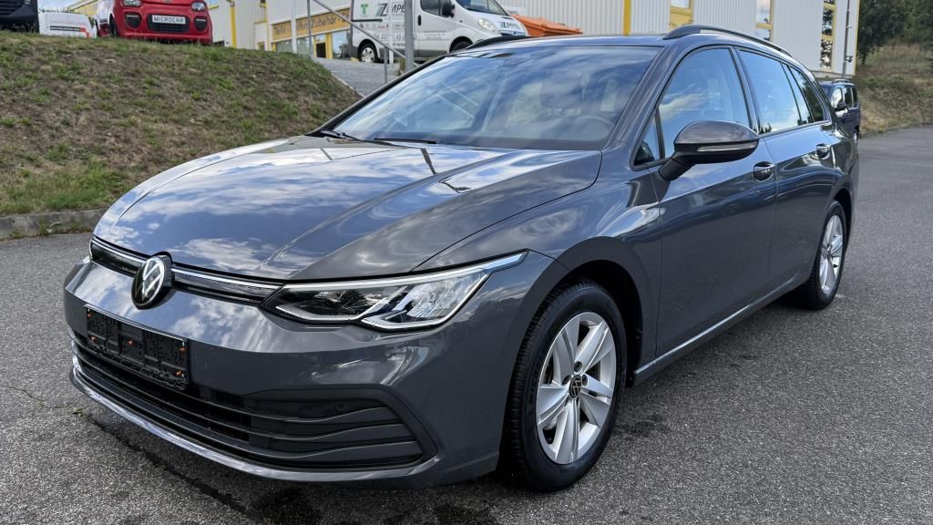 Autohaus Zimpel -  Volkswagen Golf VIII Variant Life 1.5 eTSI Navi+ACC+Klimaau - Bild 1