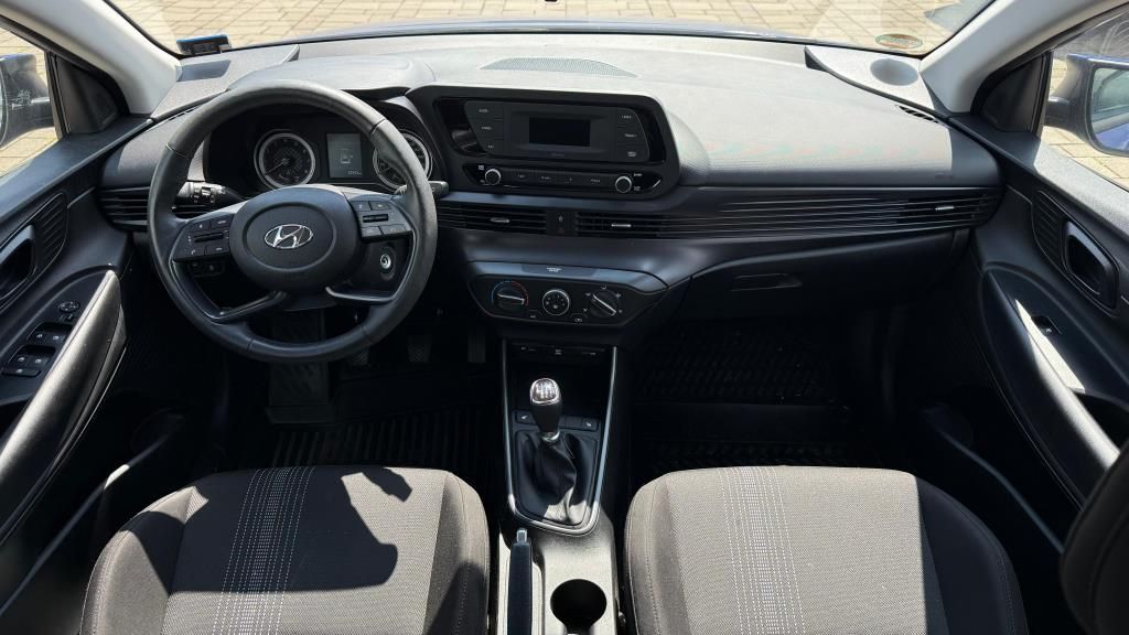 Autohaus Zimpel -  Hyundai Bayon 1.0 74 kW 101 PS DAB, Klimaanlage, Sitz- u - Bild 11