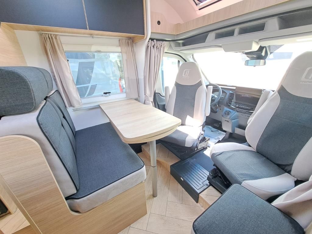 Autohaus Zimpel -  Challenger S217GA Sport Facelift +ArcticPaket+Markise+Solar - Bild 6