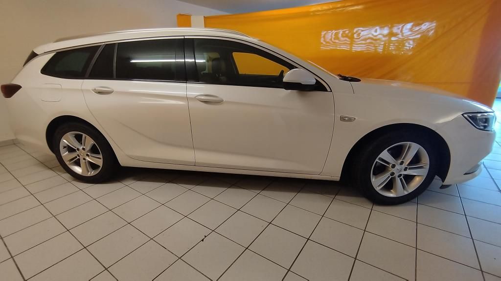 Erstes Annaberger Autohaus - Opel Insignia 18 Panoramadach, Lenkradheizung, Head-U
