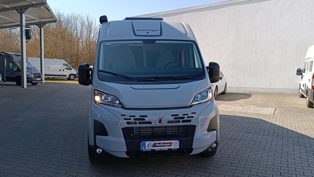 Autohaus Zimpel & Franke -  Challenger V114 Sport MJ 25 +Markise+Solar+Connect - Bild 2