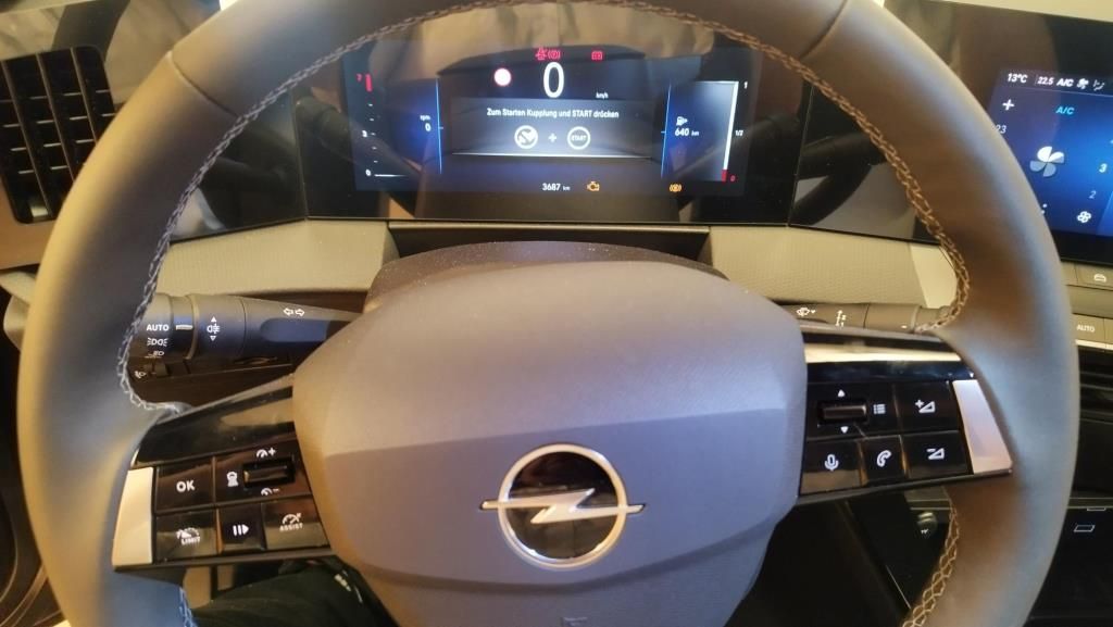 Erstes Annaberger Autohaus -  Opel Astra Sports Tourer Edition, 1.2 Turbo 81 kW/11 - Bild 10