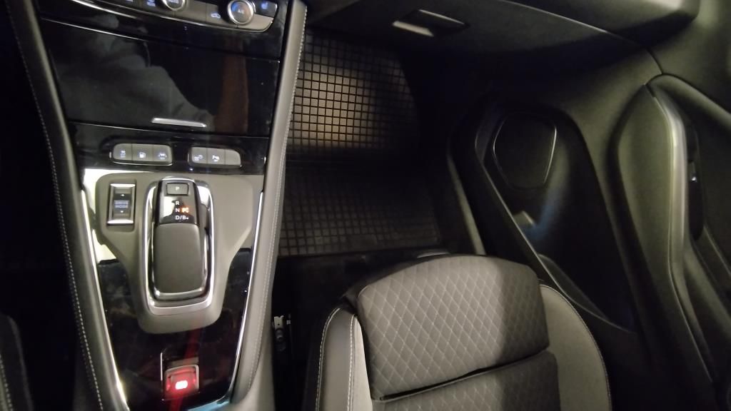 Erstes Annaberger Autohaus -  Opel GRANDLAND X Elegance AT8, LED, ParkGo, Kamera - Bild 13