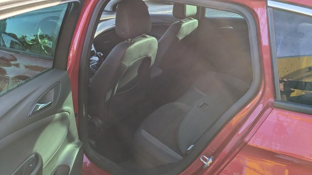 Autohaus Zimpel & Franke - Opel Astra Sports Tourer Business Elegance 1.2 Turbo - Bild 6 Autohaus Zimpel & Franke - Opel Astra Sports Tourer Business Elegance 1.2 Turbo - Bild 6