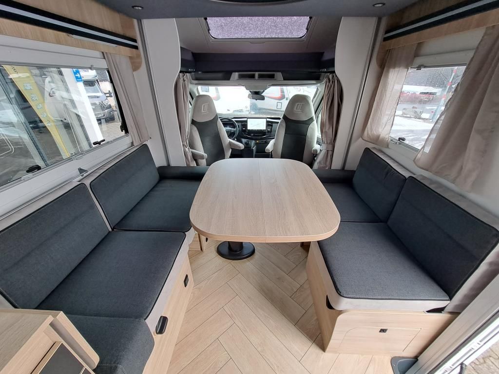 Autohaus Zimpel -  Challenger 380 Familiengrundriss Markise+Solar - Bild 6