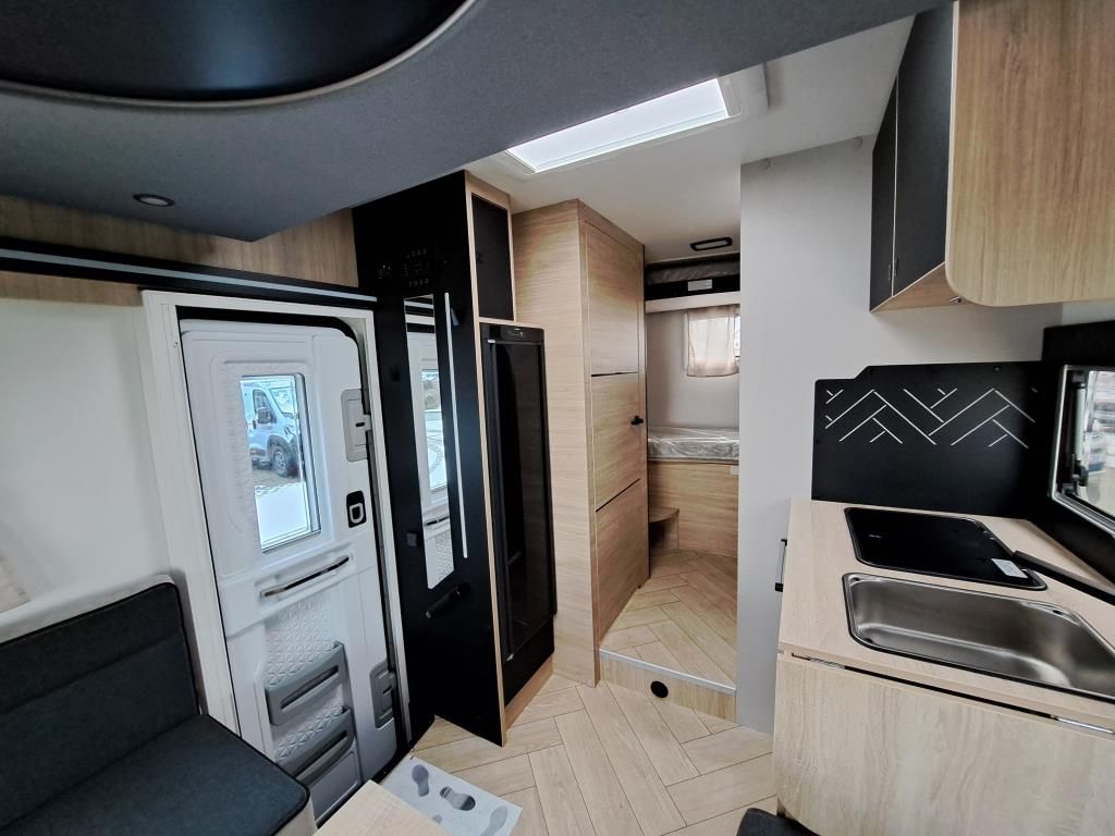 Autohaus Zimpel -  Challenger 380 Familiengrundriss Markise+Solar - Bild 7