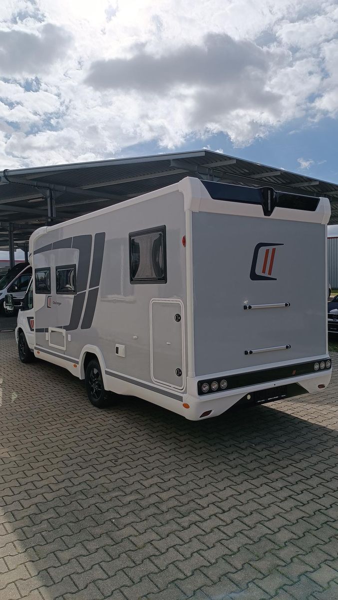 Autohaus Zimpel & Franke -  Challenger 317 4,1T Graphite Messepreis kein Hubb.,+Arktik+ - Bild 5