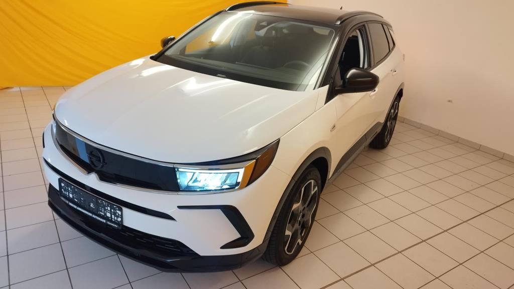 Erstes Annaberger Autohaus -  Opel Grandland GS, Alcantara,  NaviPro, Tech-Paket