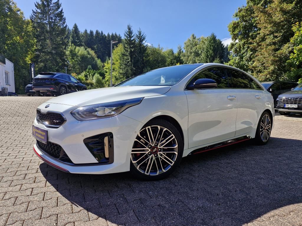Autohaus Zimpel -  Kia ProCeed GT 1.6T Standheizung+Winterräder+JBL