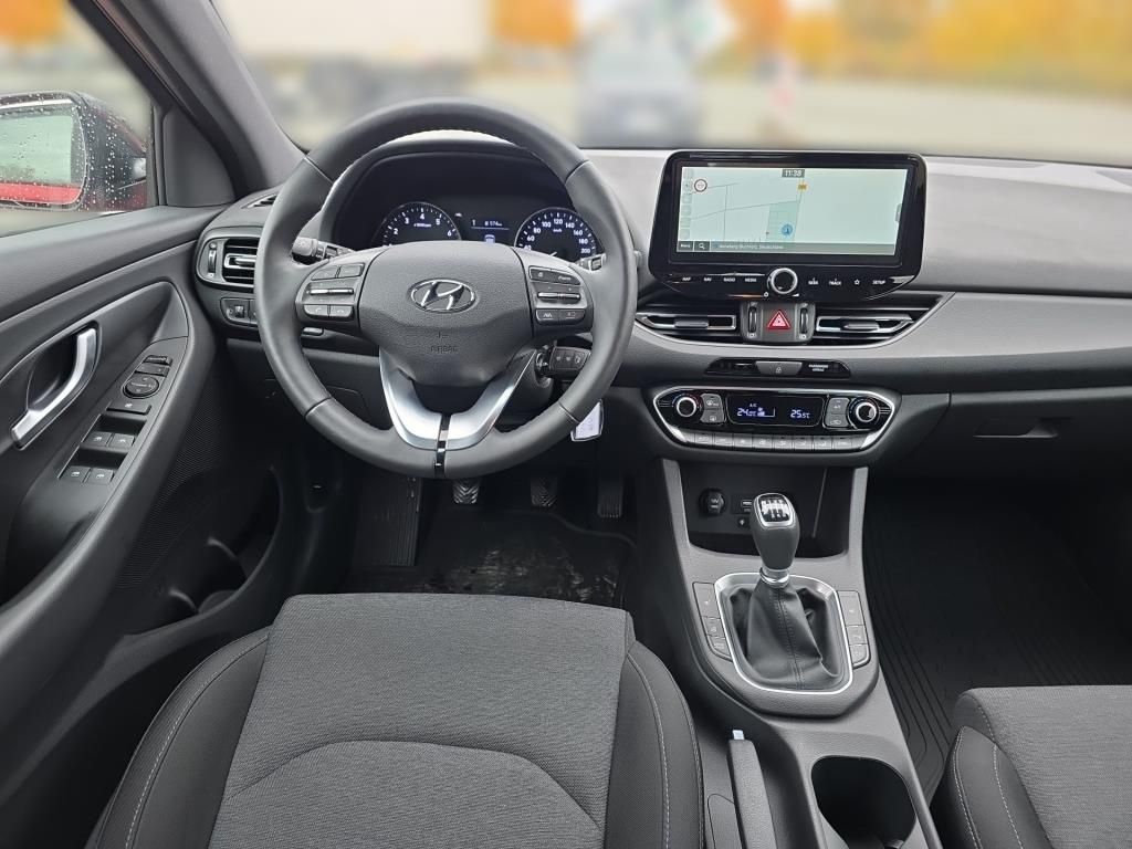 Erstes Annaberger Autohaus - Hyundai i30 Advantage, Navi, Rückfahrkamera, LED, SHZ, L - Bild 10 Erstes Annaberger Autohaus - Hyundai i30 Advantage, Navi, Rückfahrkamera, LED, SHZ, L - Bild 10