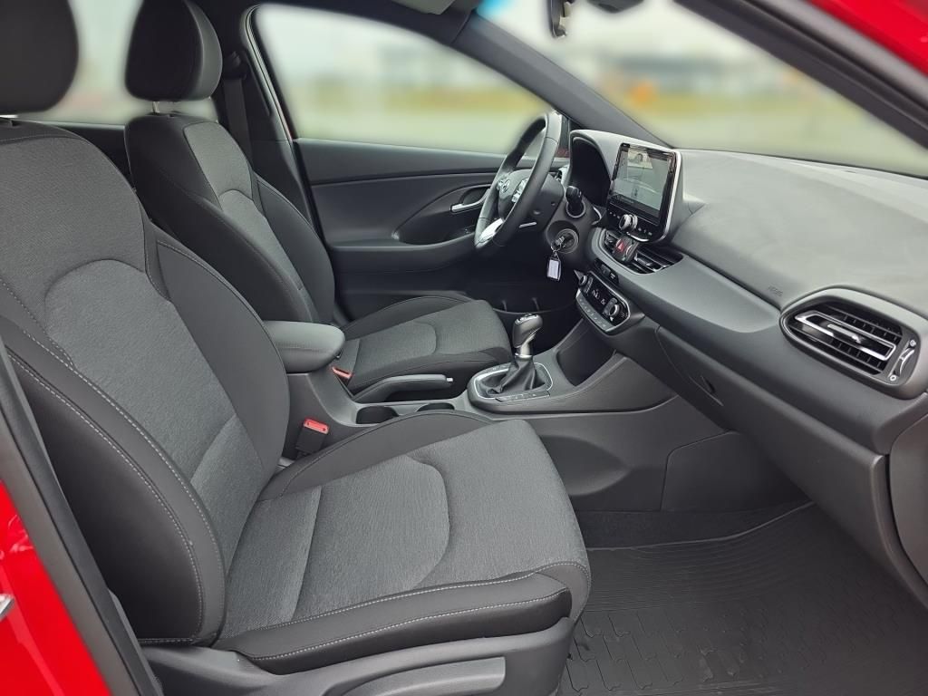 Erstes Annaberger Autohaus - Hyundai i30 Advantage, Navi, Rückfahrkamera, LED, SHZ, L - Bild 14 Erstes Annaberger Autohaus - Hyundai i30 Advantage, Navi, Rückfahrkamera, LED, SHZ, L - Bild 14