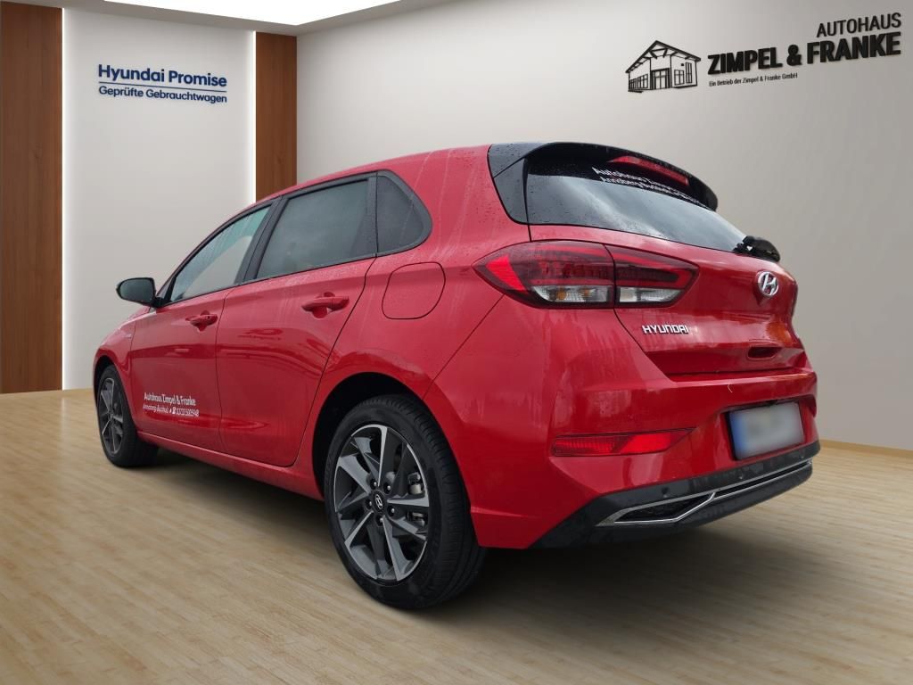 Erstes Annaberger Autohaus - Hyundai i30 Advantage, Navi, Rückfahrkamera, LED, SHZ, L - Bild 4 Erstes Annaberger Autohaus - Hyundai i30 Advantage, Navi, Rückfahrkamera, LED, SHZ, L - Bild 4