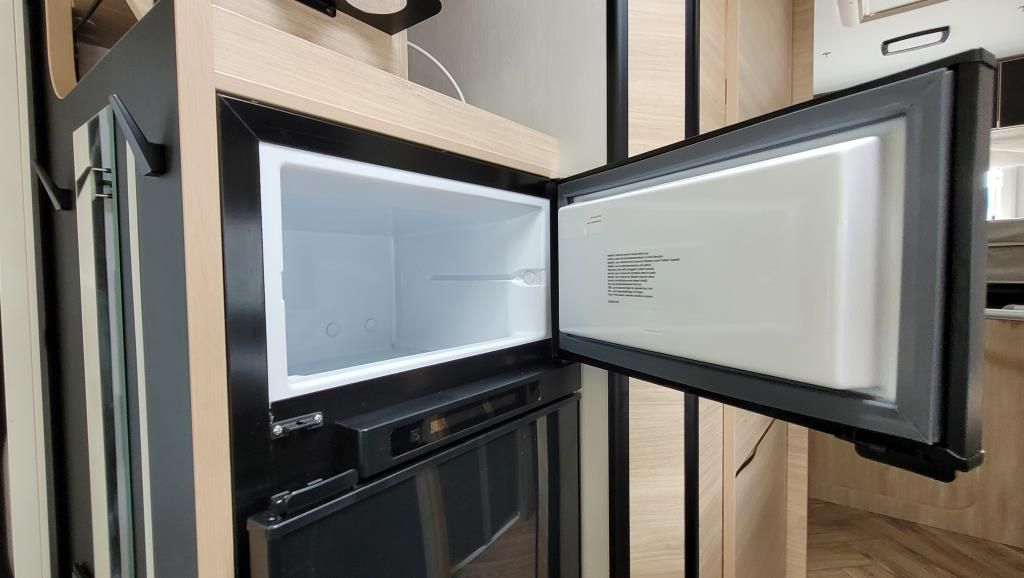 Autohaus Zimpel & Franke - Challenger 384 Etape Edition +Markise+Solar+Arctic - Bild 11 Autohaus Zimpel & Franke - Challenger 384 Etape Edition +Markise+Solar+Arctic - Bild 11