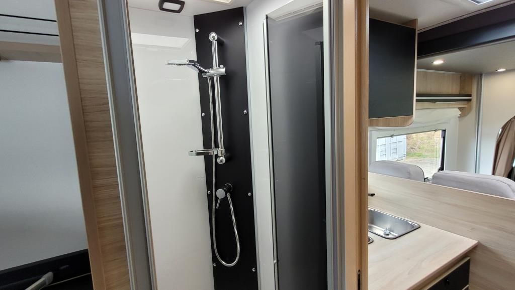 Autohaus Zimpel & Franke - Challenger 384 Etape Edition +Markise+Solar+Arctic - Bild 13 Autohaus Zimpel & Franke - Challenger 384 Etape Edition +Markise+Solar+Arctic - Bild 13