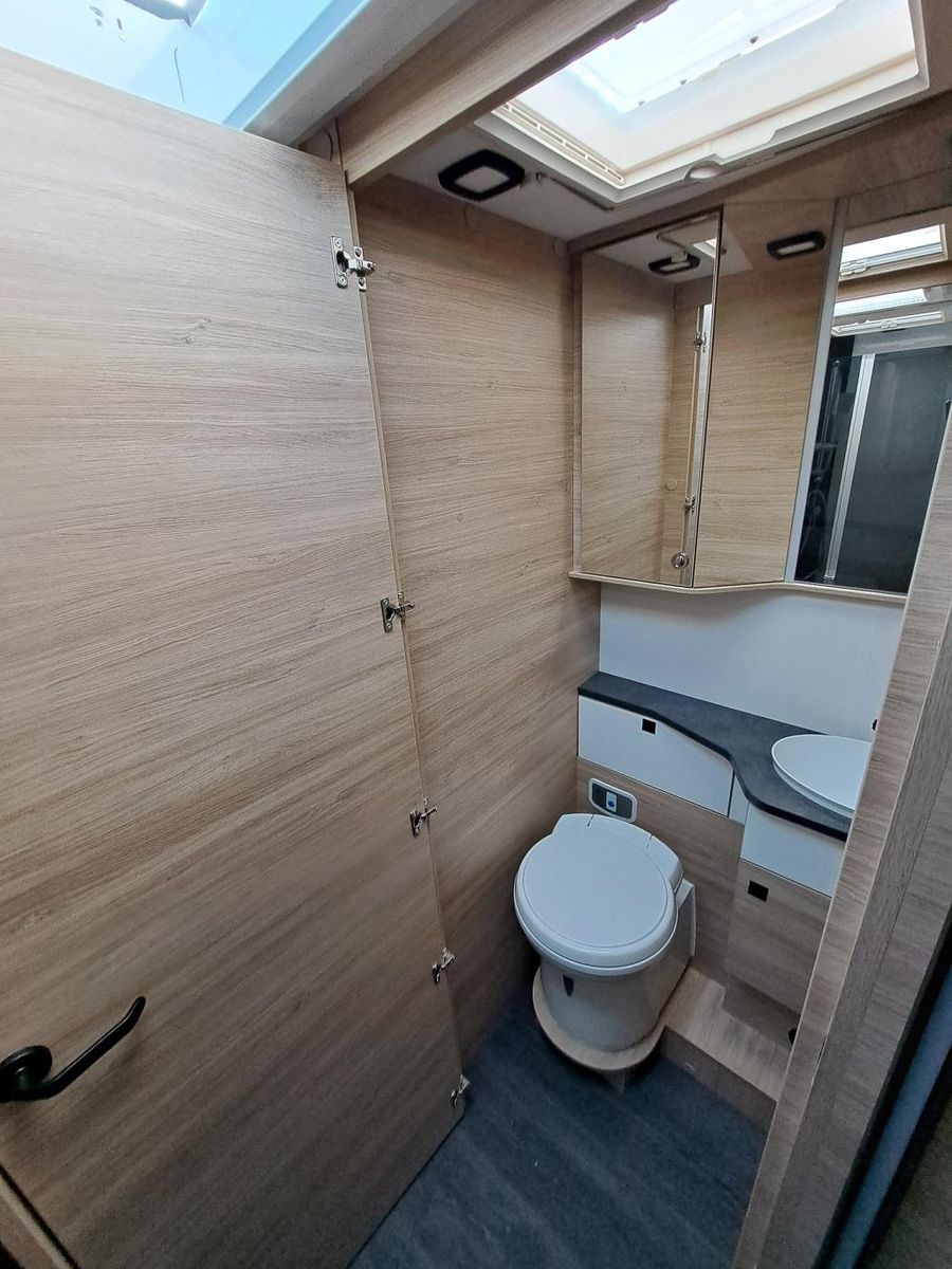 Autohaus Zimpel & Franke - Challenger 337GA 8-Gang+Hubbett+Solar+Markise - Bild 14 Autohaus Zimpel & Franke - Challenger 337GA 8-Gang+Hubbett+Solar+Markise - Bild 14