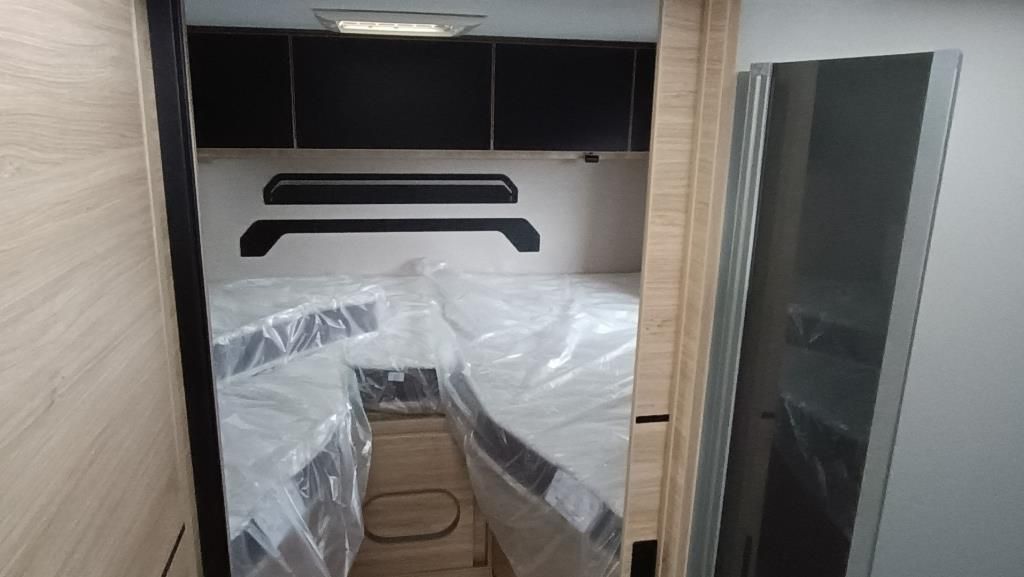 Autohaus Zimpel & Franke -  Challenger 337GA +Hubbett+Solar+Fahrradtr+Markise - Bild 13