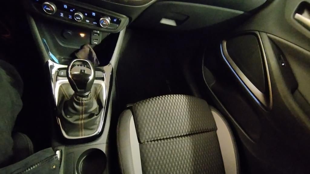 Erstes Annaberger Autohaus -  Opel Crossland X Ultimate, HUD, LED ParkGo, AGR - Bild 12 Erstes Annaberger Autohaus -  Opel Crossland X Ultimate, HUD, LED ParkGo, AGR - Bild 12