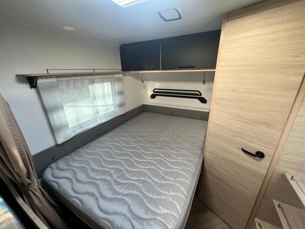 Autohaus Zimpel & Franke -  Sterckeman 410CP Sport Mover+elektrischeTrittstufe - Bild 6